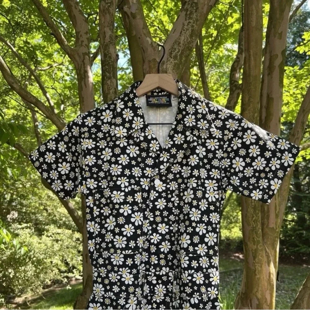 Big Bud Press Black Lazy Daisy Short Sleeve Jumpsuit Size XS - Picture 5 of 7